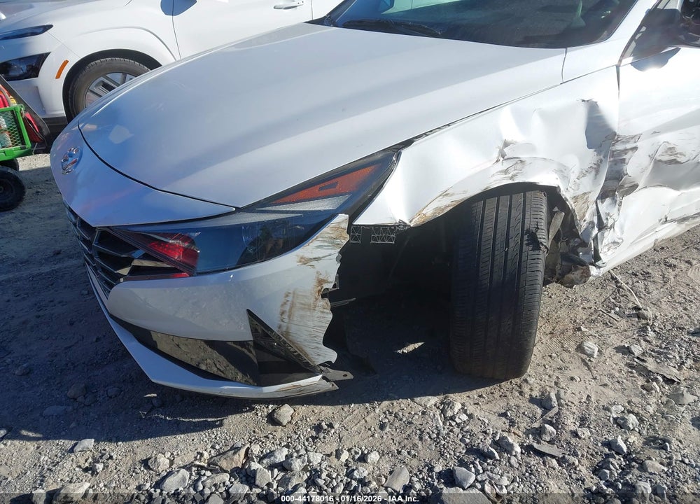 2021 HYUNDAI ELANTRA SEL VIN: 5NPLN4AG4MH023615