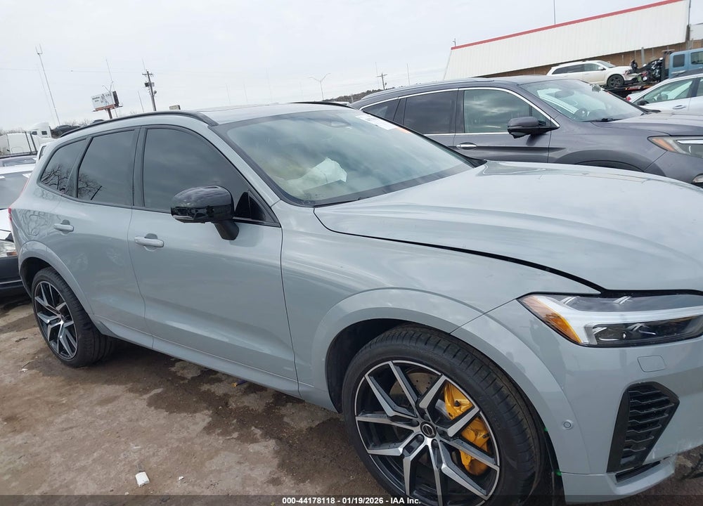 2026 VOLVO XC60 PLUG-IN HYBRID POLESTAR ENGINEERED, T8 AWD ELECTRIC/GASOLINE VIN: YV4H60RP4T1336201
