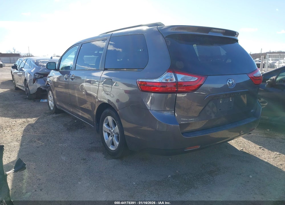 2015 TOYOTA SIENNA LE 8 PASSENGER VIN: 5TDKK3DC0FS672722