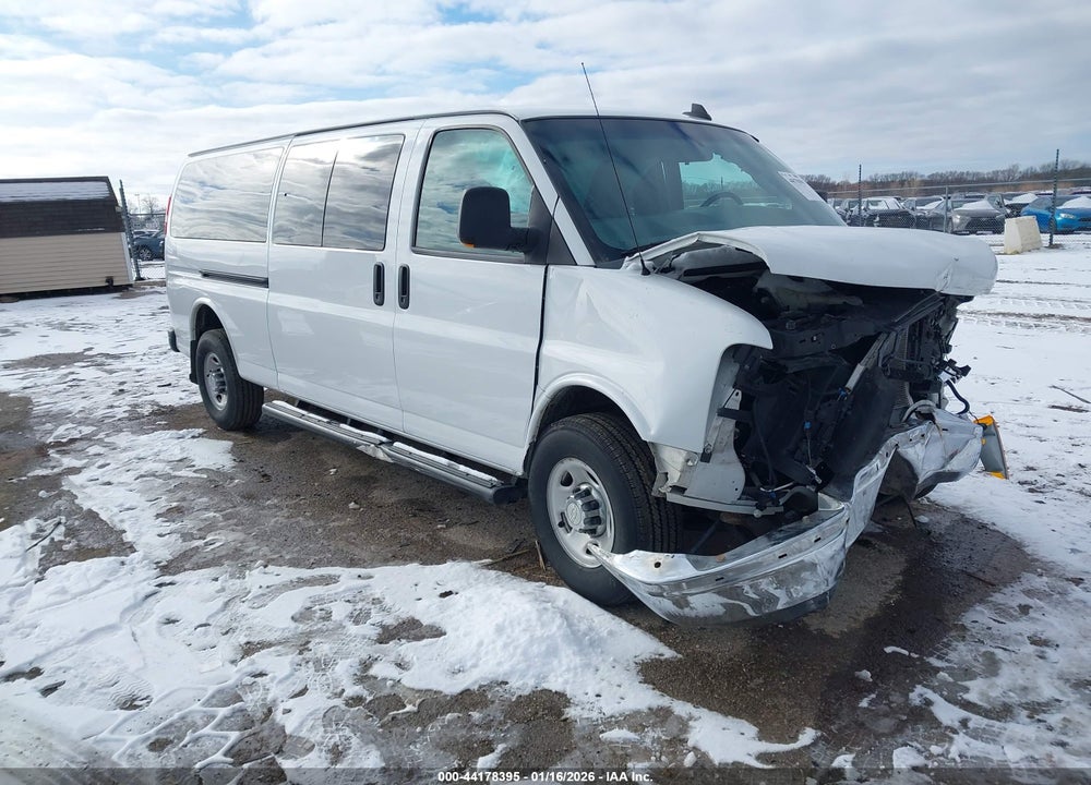 2018 CHEVROLET EXPRESS 3500 LT VIN: 1GAZGPFG8J1163015
