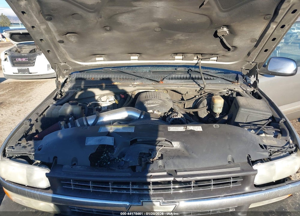 2001 CHEVROLET SILVERADO 1500 LS VIN: 2GCEK19T011383625