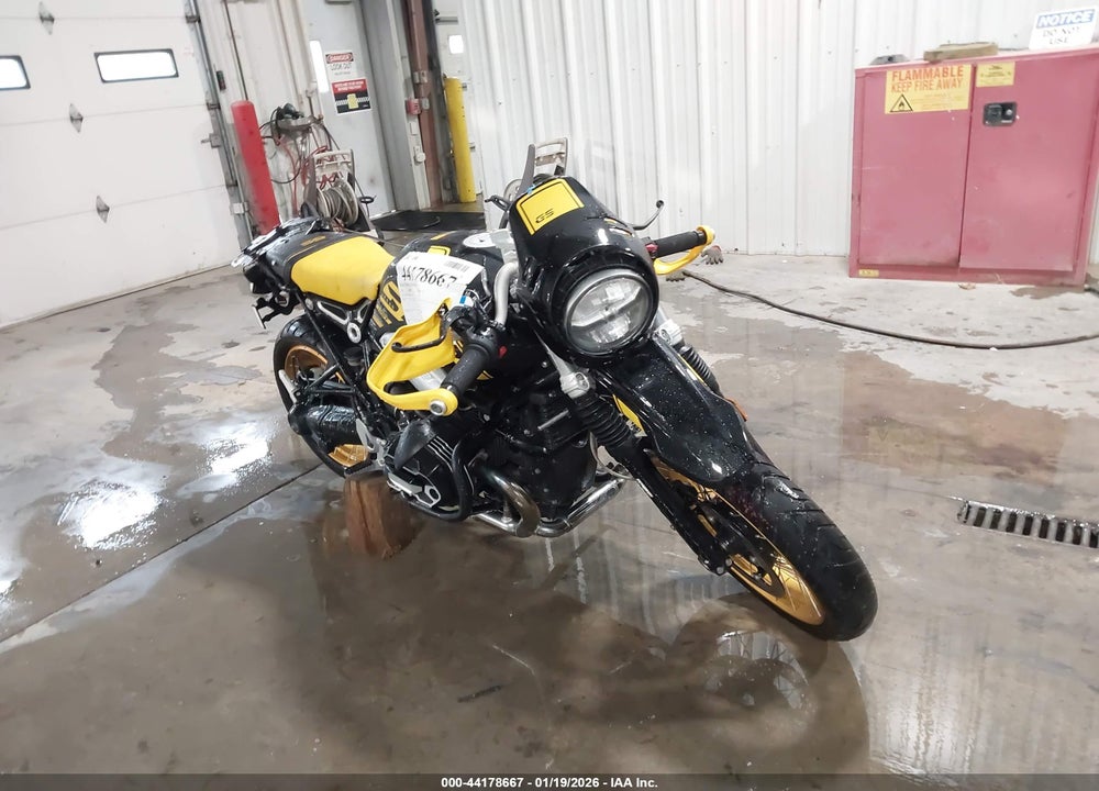 2021 BMW R NINE T URBAN G/S VIN: WB10L9302M6E36035