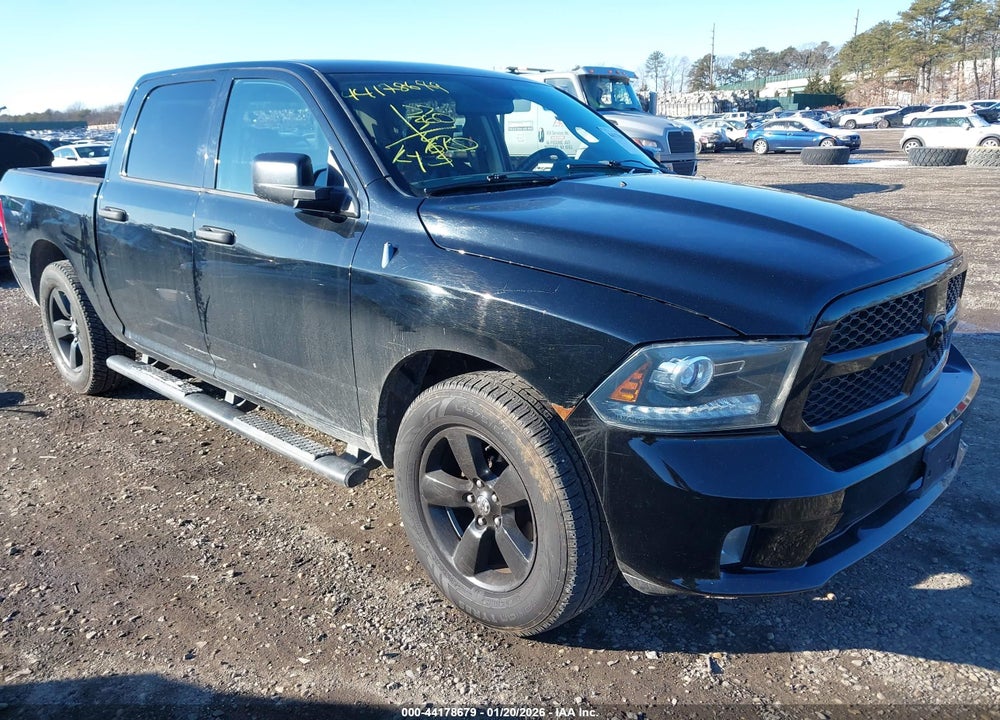 2014 RAM 1500 EXPRESS VIN: 1C6RR7KT0ES115651
