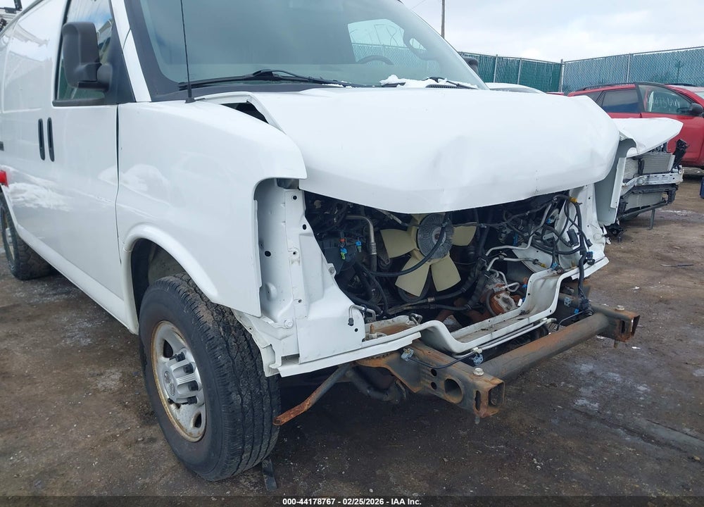 2018 CHEVROLET EXPRESS 2500 WORK VAN VIN: 1GCWGAFP8J1340850