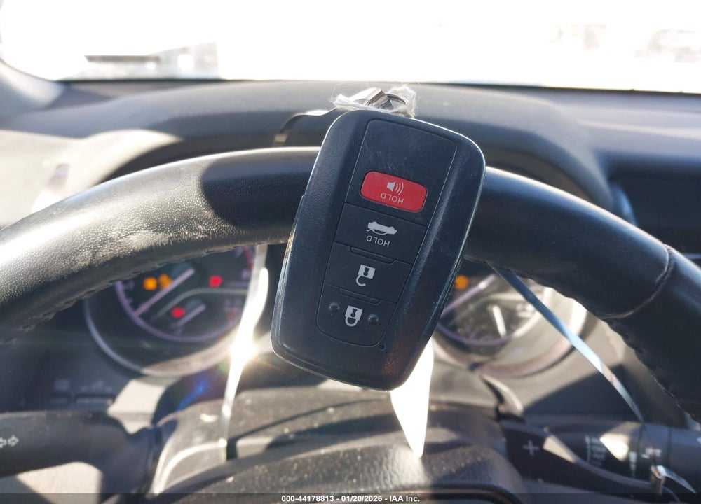 2022 TOYOTA CAMRY SE AWD VIN: 4T1T11BK3NU047467