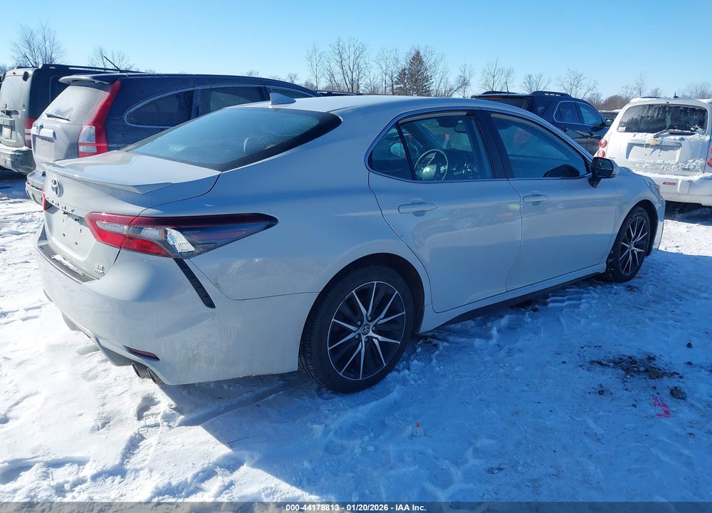2022 TOYOTA CAMRY SE AWD VIN: 4T1T11BK3NU047467