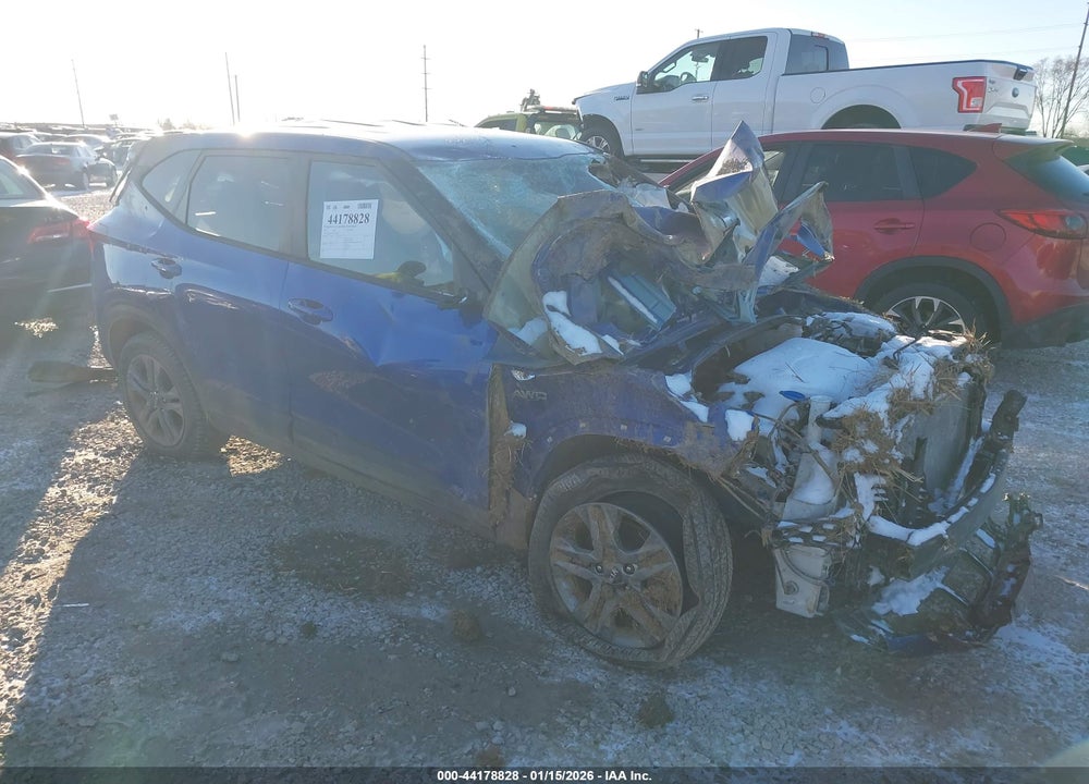 2021 KIA SELTOS LX VIN: KNDEPCAA1M7205480