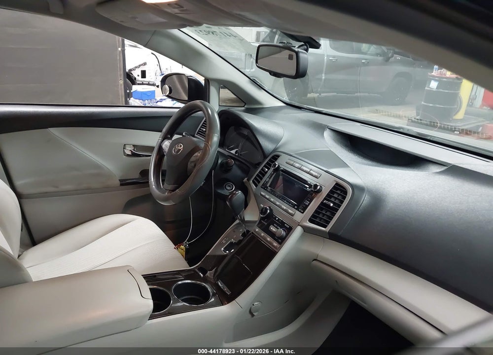 2010 TOYOTA VENZA VIN: 4T3ZA3BB6AU026023