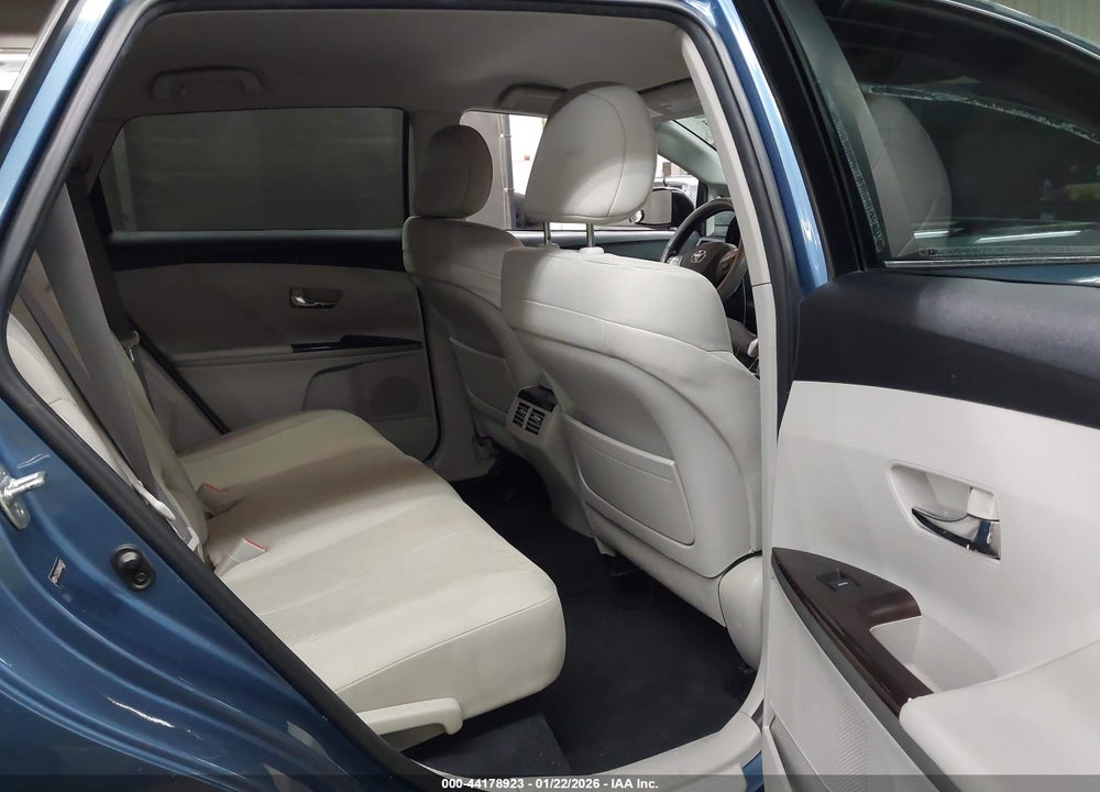 2010 TOYOTA VENZA VIN: 4T3ZA3BB6AU026023