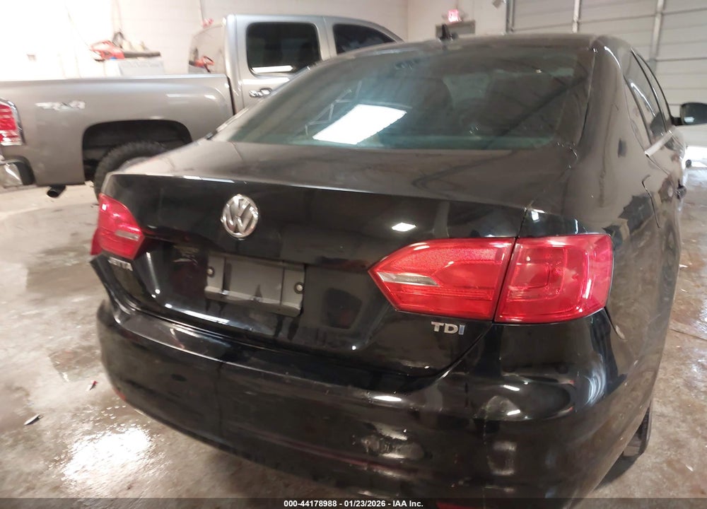 2013 VOLKSWAGEN JETTA 2.0L TDI VIN: 3VWLL7AJ8DM382217