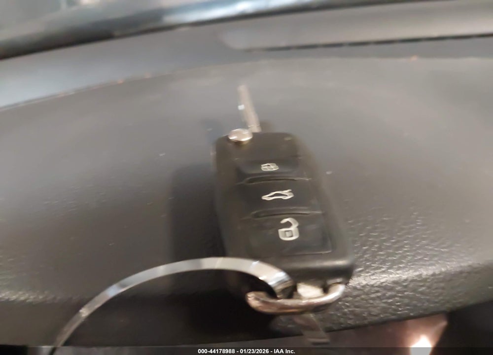 2013 VOLKSWAGEN JETTA 2.0L TDI VIN: 3VWLL7AJ8DM382217