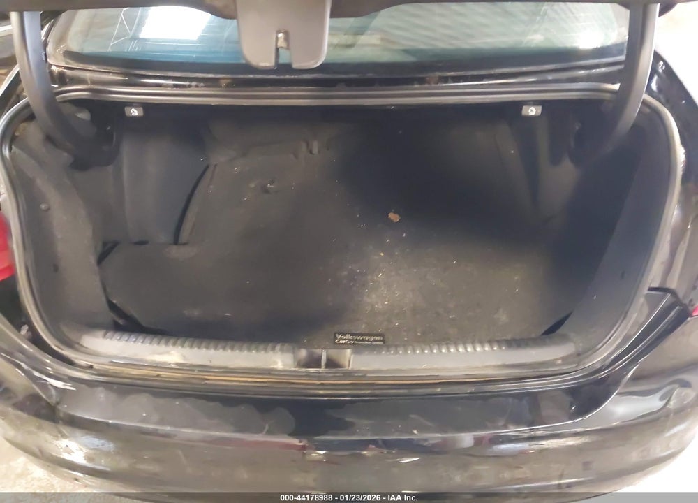 2013 VOLKSWAGEN JETTA 2.0L TDI VIN: 3VWLL7AJ8DM382217
