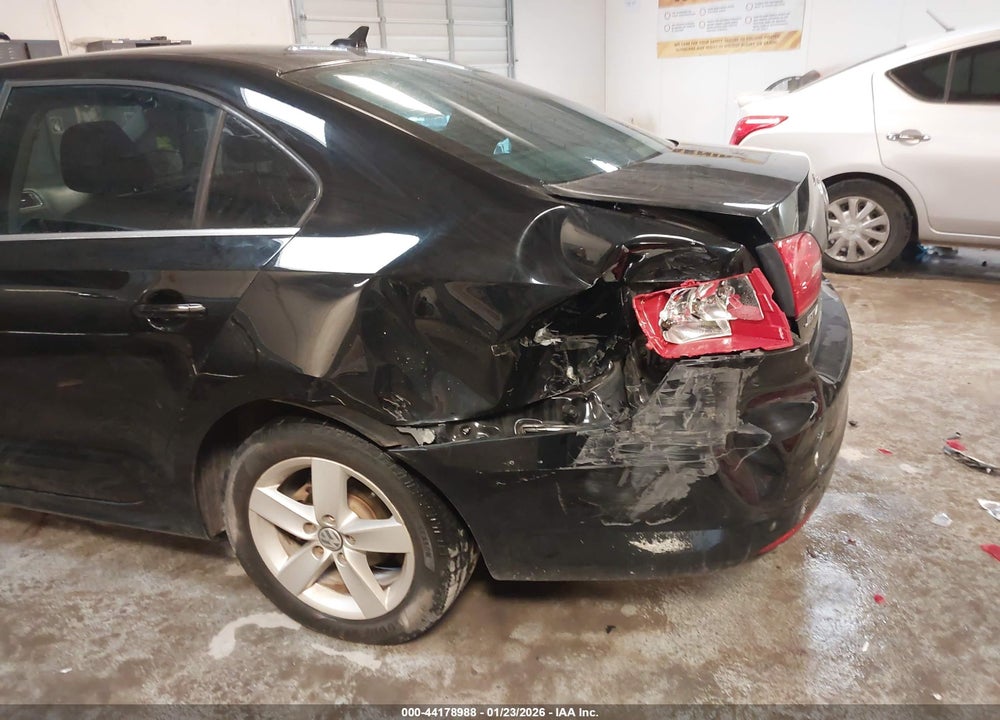 2013 VOLKSWAGEN JETTA 2.0L TDI VIN: 3VWLL7AJ8DM382217
