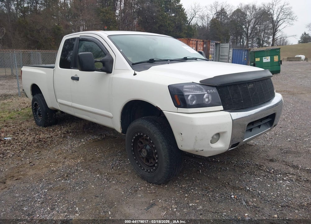 2011 NISSAN TITAN SV VIN: 1N6BA0CC4BN320212