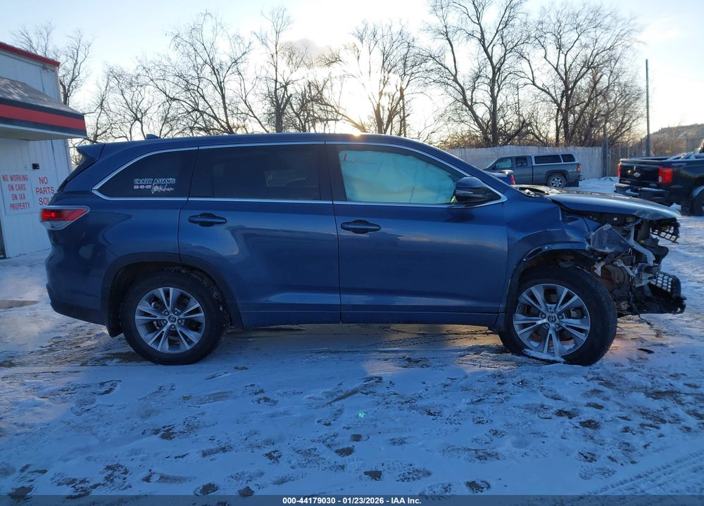 2016 TOYOTA HIGHLANDER LE PLUS V6 VIN: 5TDBKRFH0GS236031