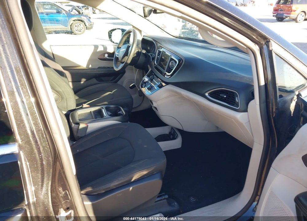 2019 CHRYSLER PACIFICA TOURING PLUS VIN: 2C4RC1FG2KR666374
