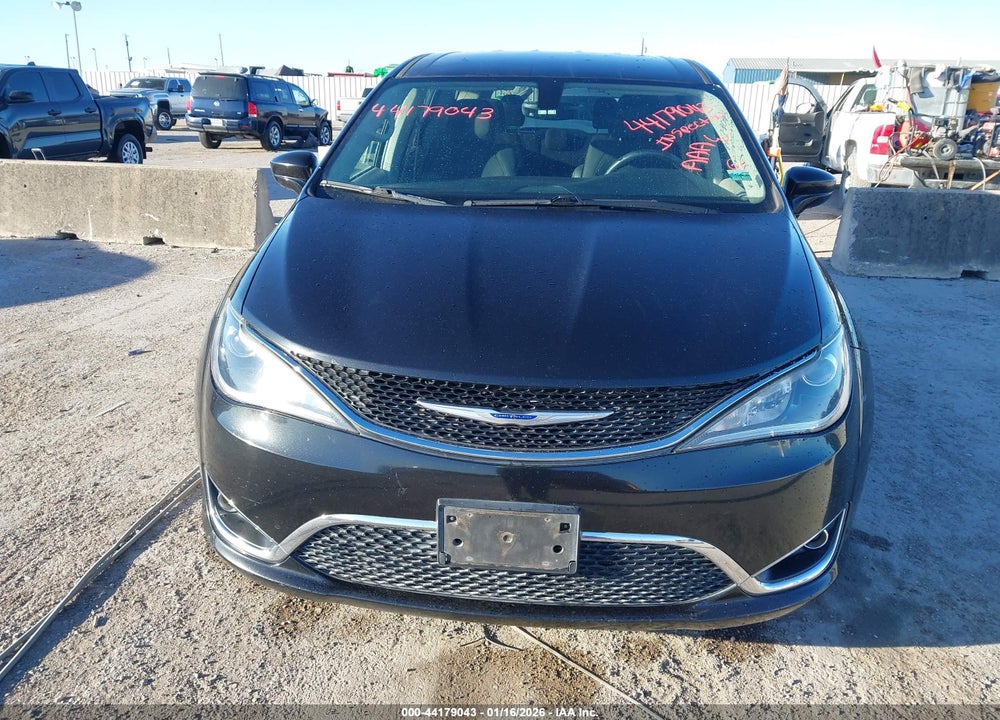 2019 CHRYSLER PACIFICA TOURING PLUS VIN: 2C4RC1FG2KR666374