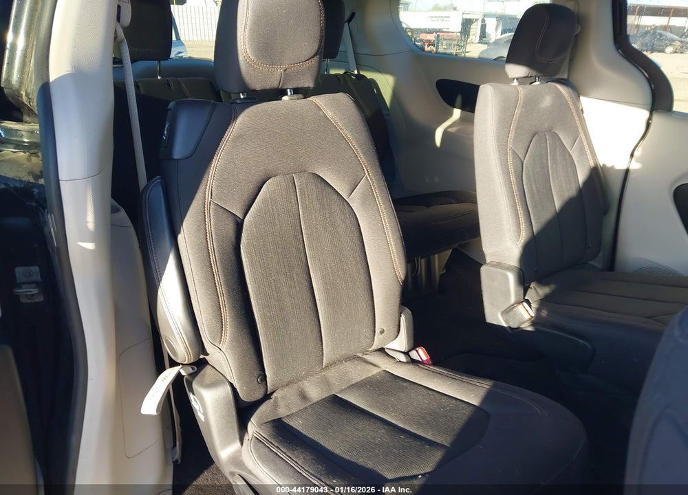 2019 CHRYSLER PACIFICA TOURING PLUS VIN: 2C4RC1FG2KR666374