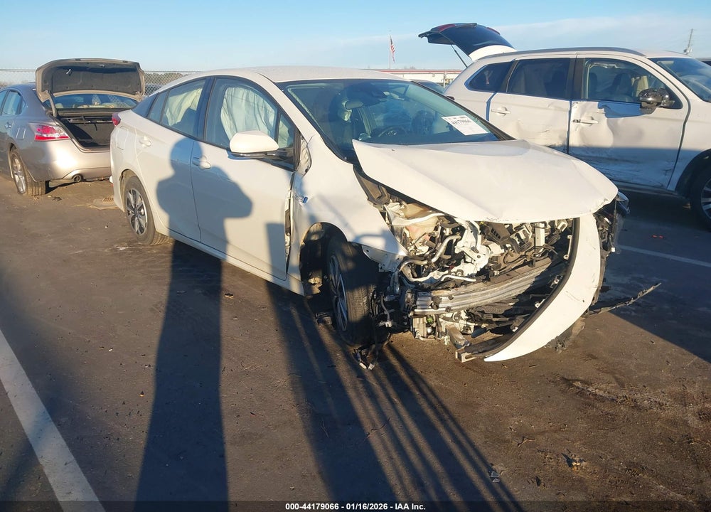 2017 TOYOTA PRIUS PRIME PREMIUM VIN: JTDKARFP8H3053747