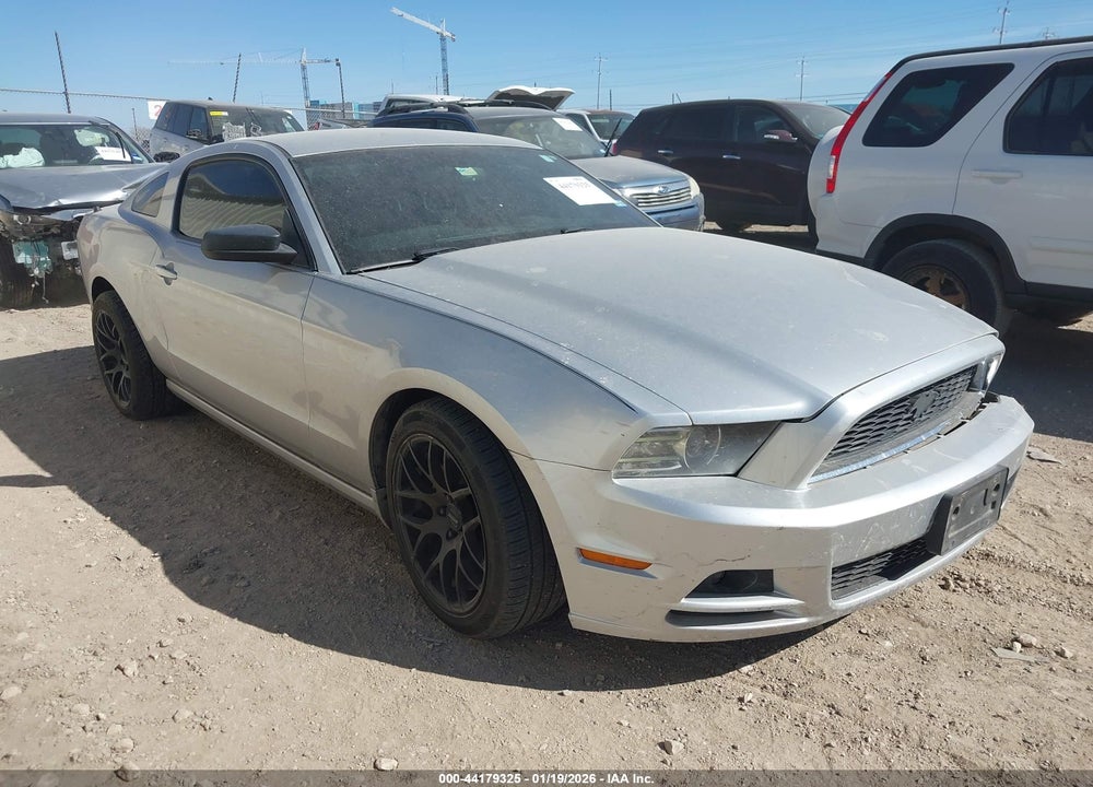 2014 FORD MUSTANG V6 VIN: 1ZVBP8AM2E5256930