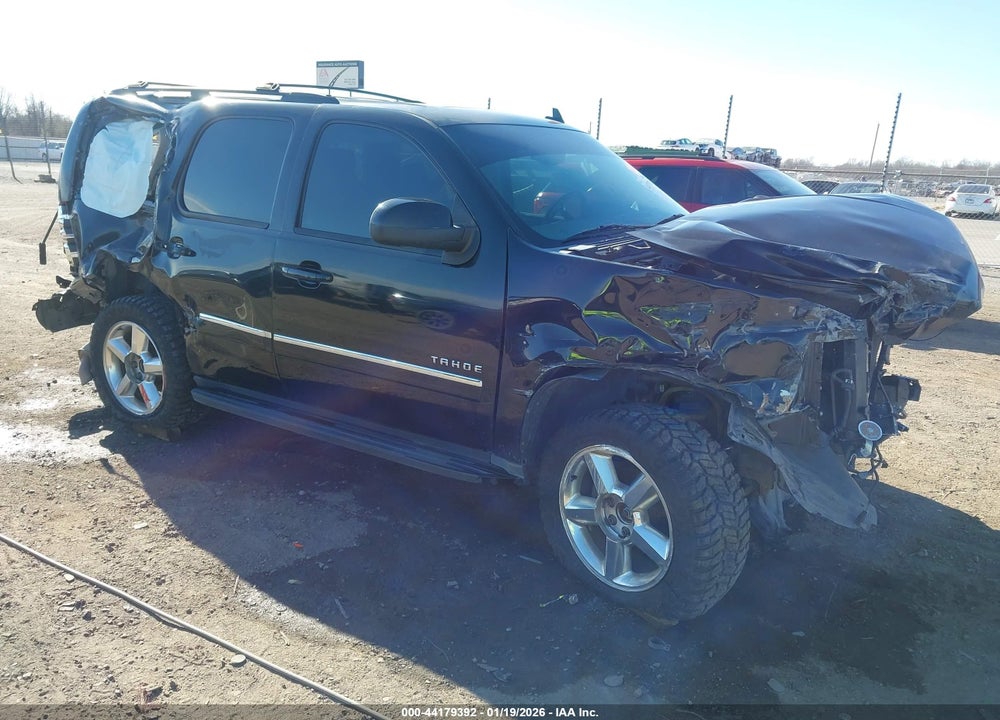 2007 CHEVROLET TAHOE LT VIN: 1GNEK13097R137338