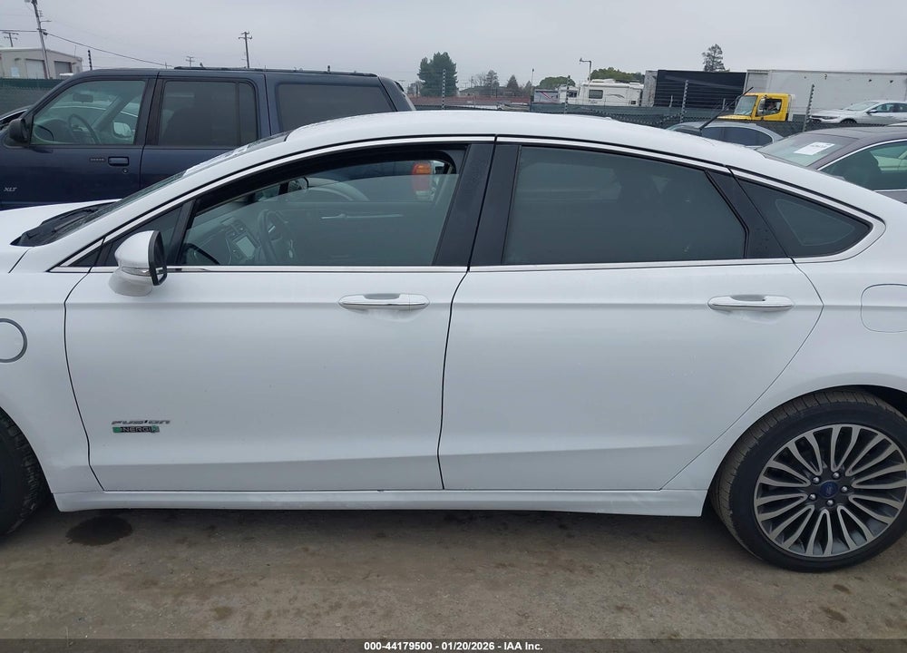2018 FORD FUSION ENERGI TITANIUM VIN: 3FA6P0SU5JR176927