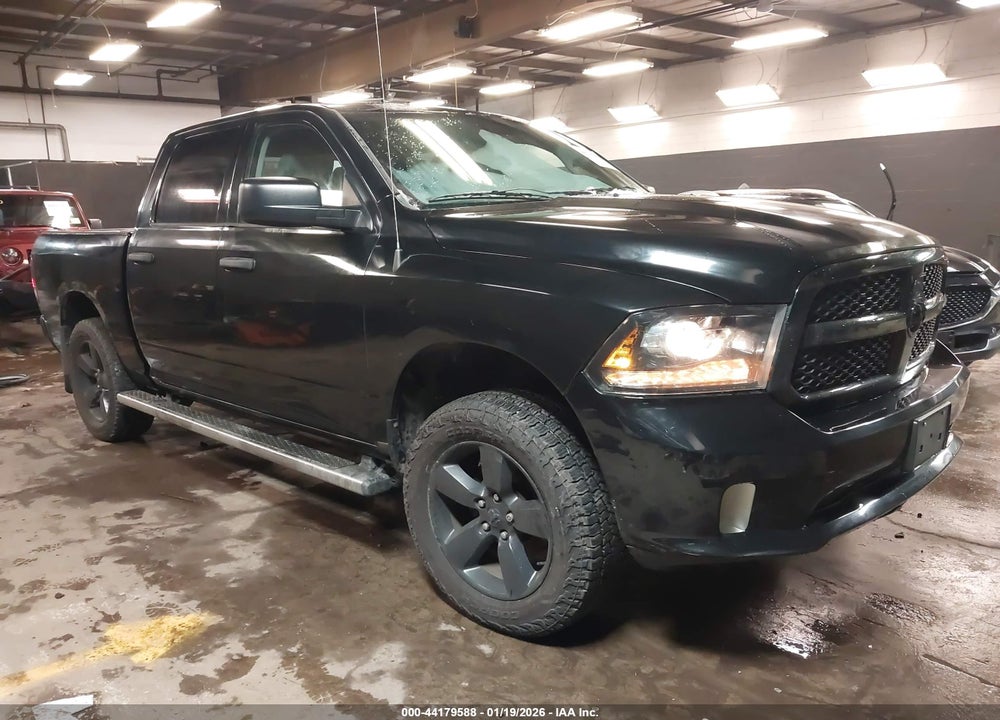 2014 RAM 1500 EXPRESS VIN: 1C6RR7KT2ES380958