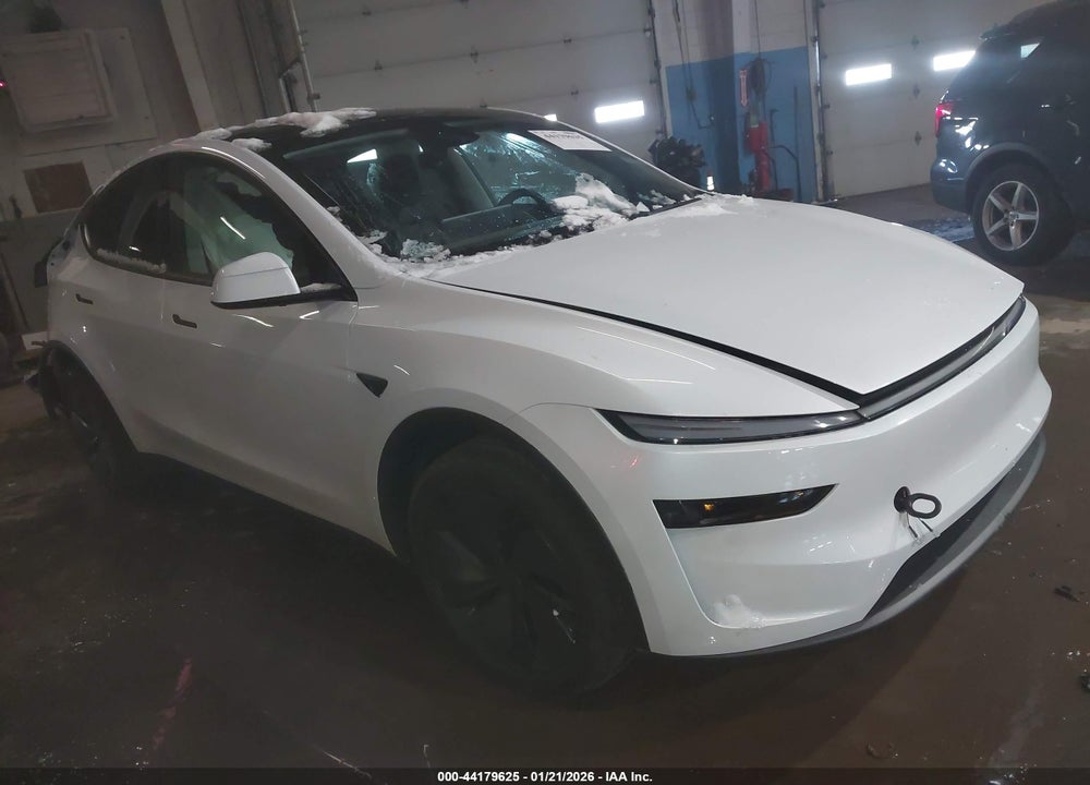 2026 TESLA MODEL Y VIN: 7SAYGDEE0TA488690