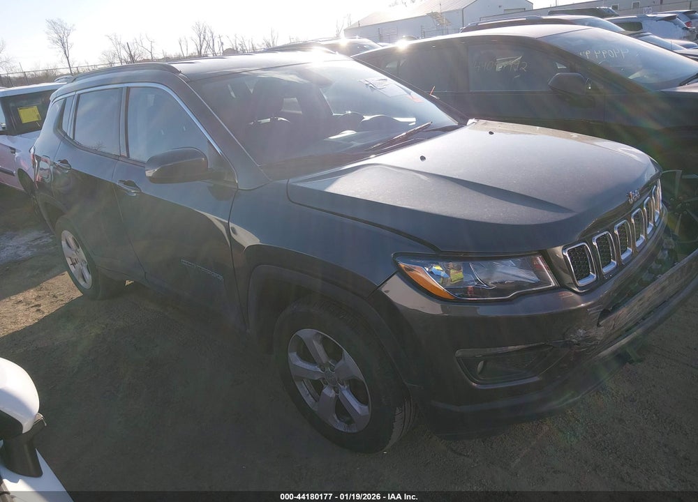 2018 JEEP COMPASS LATITUDE 4X4 VIN: 3C4NJDBB3JT230533