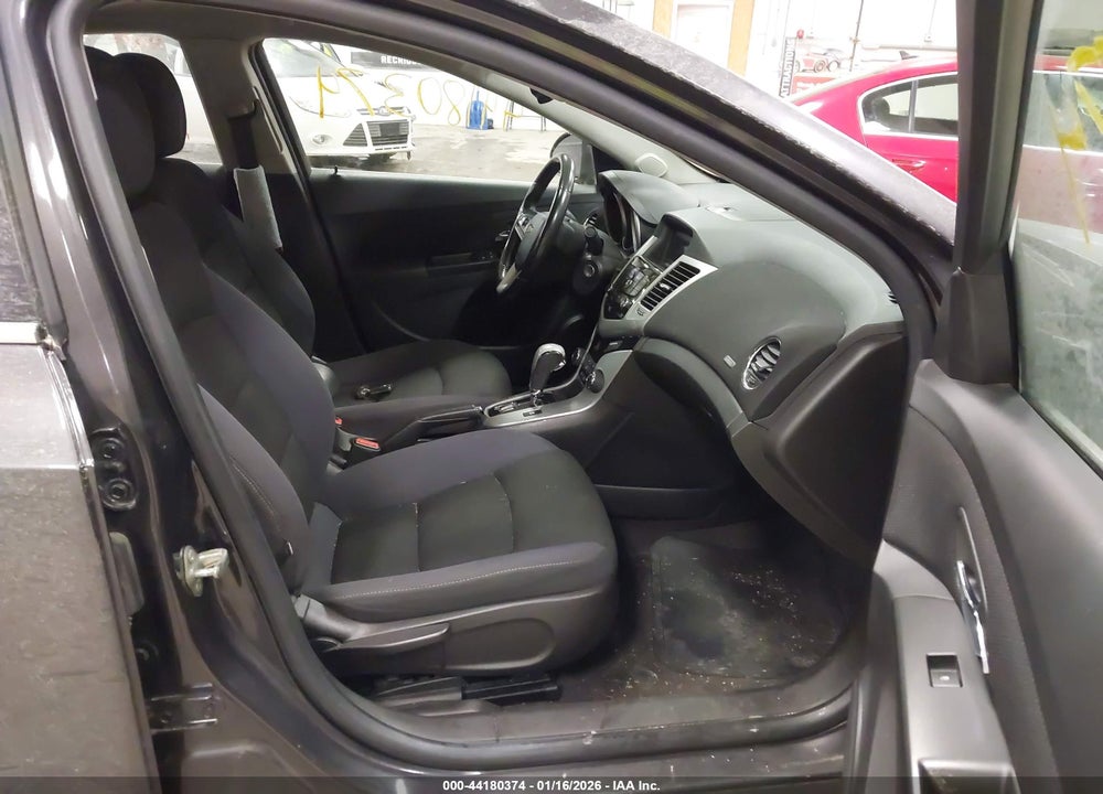 2014 CHEVROLET CRUZE 1LT AUTO VIN: 1G1PC5SB7E7338360