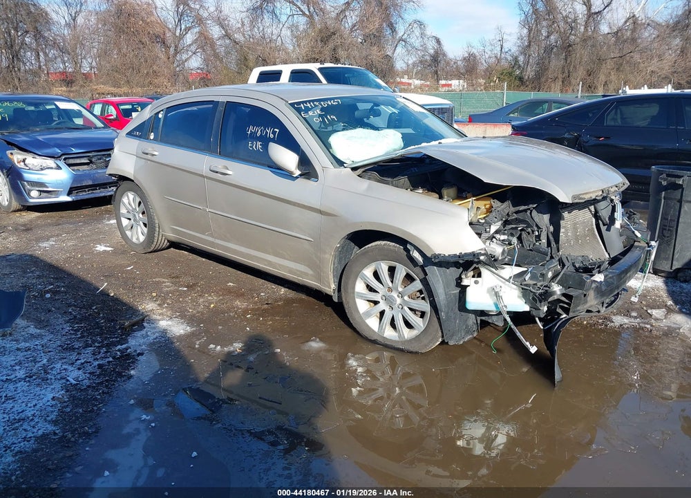 2013 CHRYSLER 200 TOURING VIN: 1C3CCBBG0DN678562