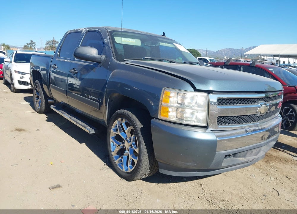 2008 CHEVROLET SILVERADO 1500 LS VIN: 2GCEC13C681129725