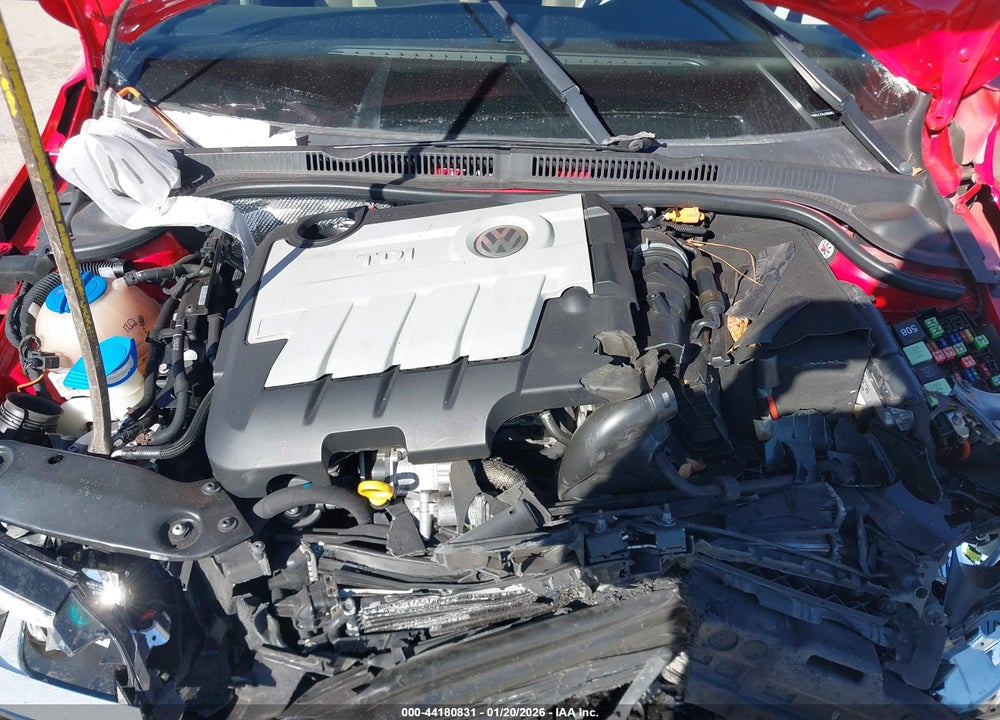 2014 VOLKSWAGEN JETTA 2.0L TDI VIN: 3VWLL7AJ3EM316028