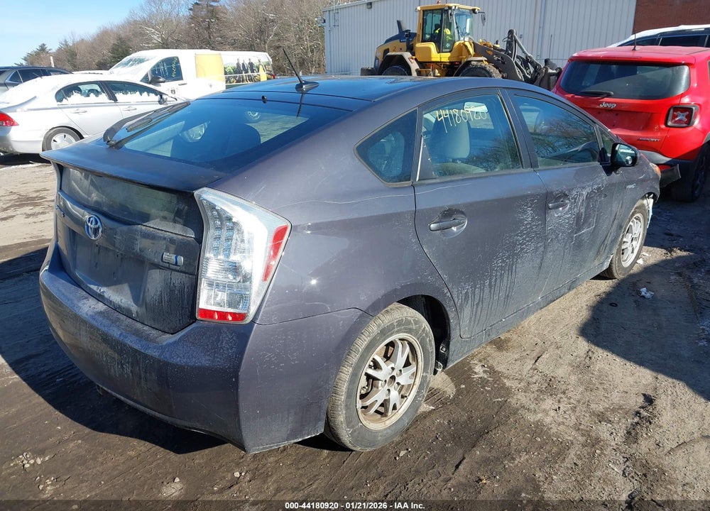 2011 TOYOTA PRIUS TWO VIN: JTDKN3DU6B0323660
