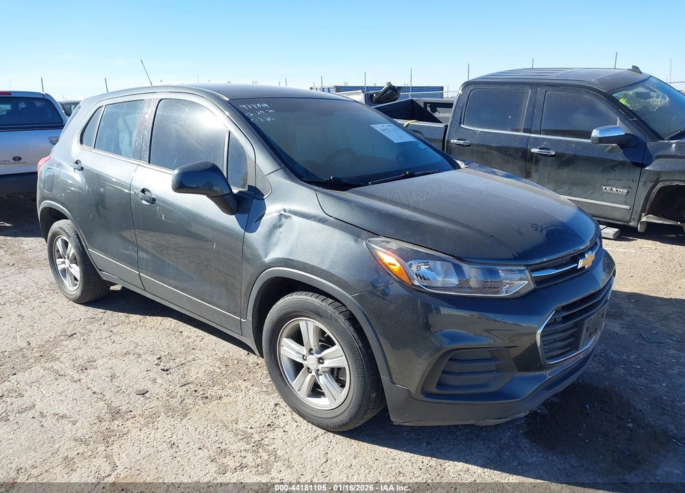 2019 CHEVROLET TRAX LS VIN: 3GNCJKSB3KL206172