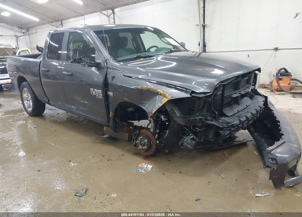 2019 RAM 1500 CLASSIC VIN: 1C6RR7FT0KS619820