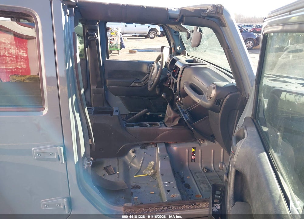 2014 JEEP WRANGLER UNLIMITED SPORT VIN: 1C4BJWDGXEL129482