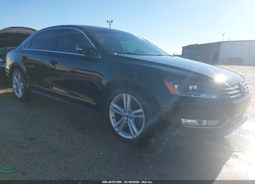 2013 VOLKSWAGEN PASSAT 2.0L TDI SEL PREMIUM VIN: 1VWCN7A38DC145904