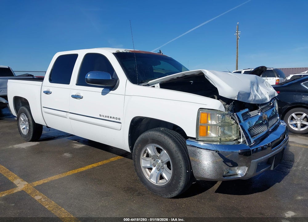 2013 CHEVROLET SILVERADO 1500 LT VIN: 3GCPCSE08DG107793