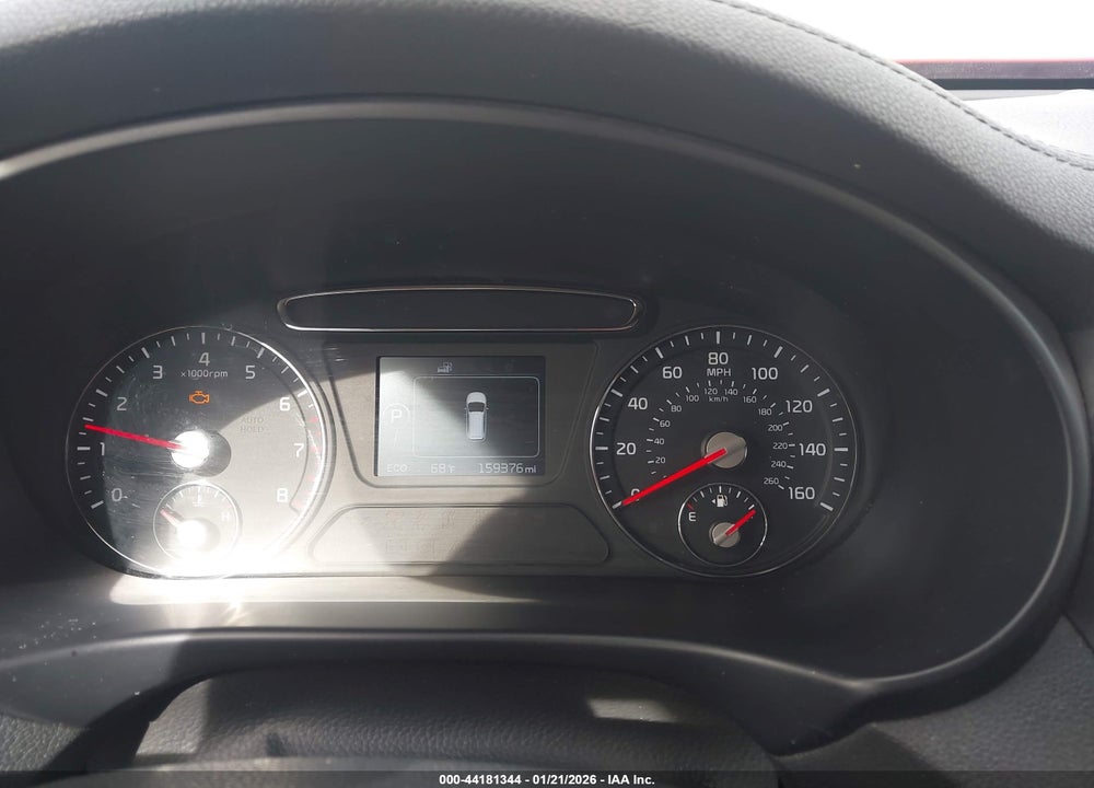 2018 KIA SORENTO 3.3L LX VIN: 5XYPG4A55JG346391