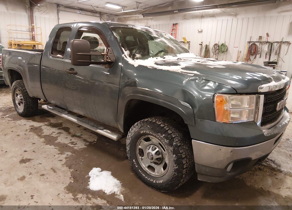 2011 GMC SIERRA 2500HD WORK TRUCK VIN: 1GT22ZCG0BZ455560