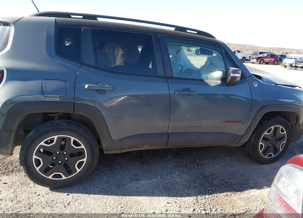 2016 JEEP RENEGADE TRAILHAWK VIN: ZACCJBCTXGPD57119
