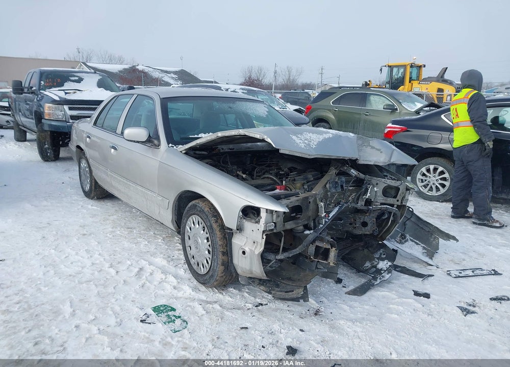 2003 MERCURY GRAND MARQUIS GS VIN: 2MEFM74W83X694057
