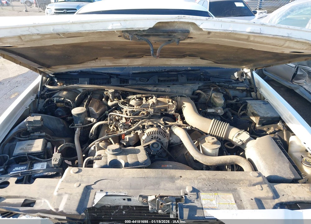 2000 MERCURY GRAND MARQUIS LS VIN: 2MEFM75W8YX671450
