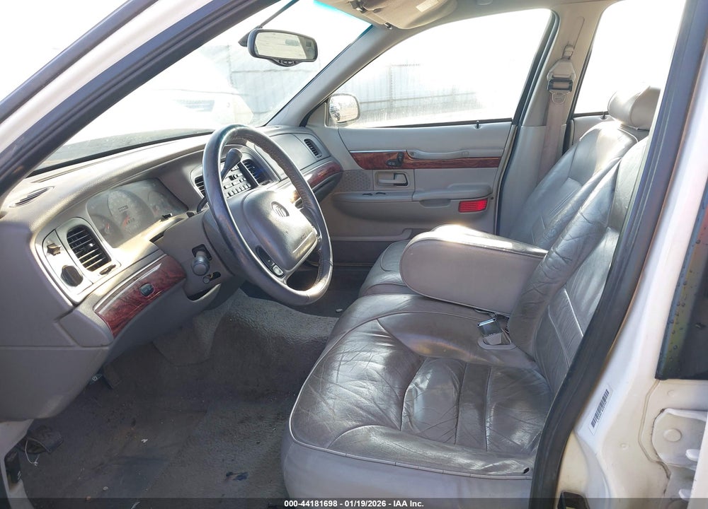 2000 MERCURY GRAND MARQUIS LS VIN: 2MEFM75W8YX671450