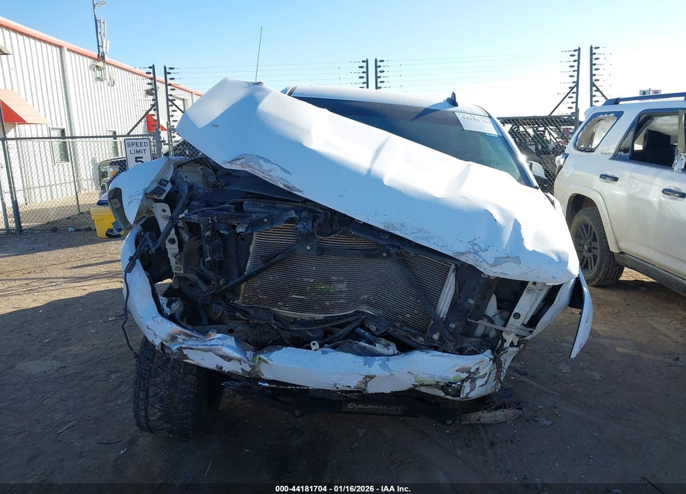 2018 CHEVROLET SILVERADO 1500 1LT VIN: 3GCUKRECXJG223310