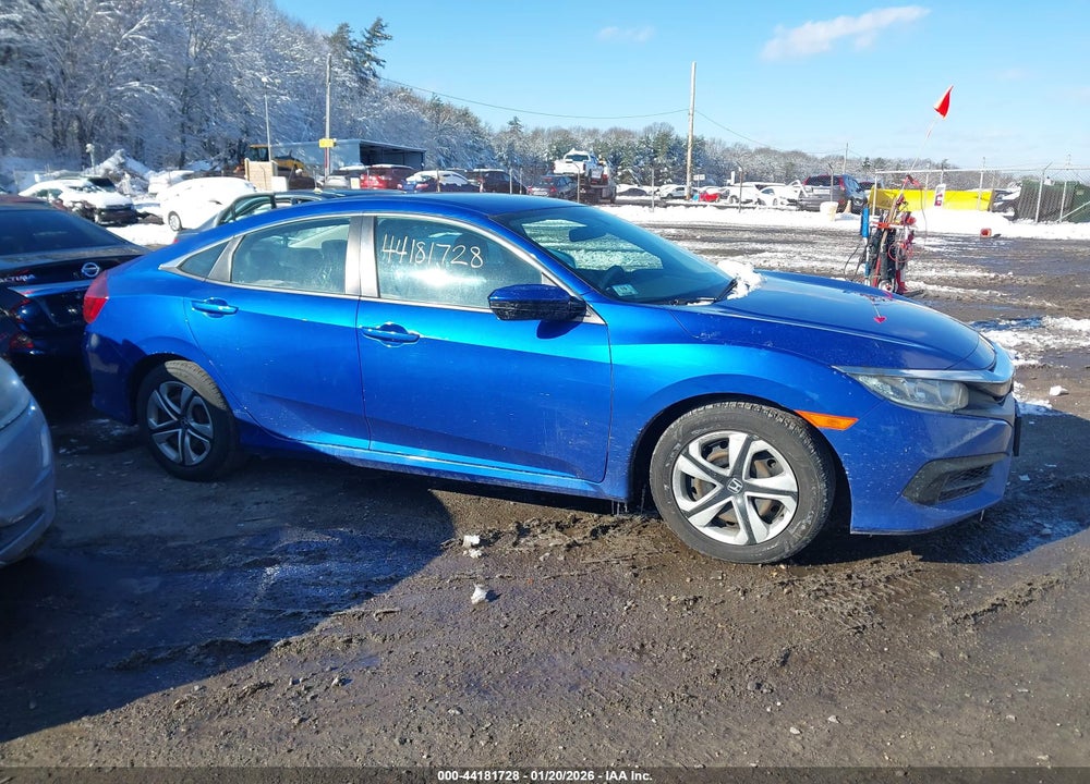 2018 HONDA CIVIC LX VIN: 19XFC2F57JE204173