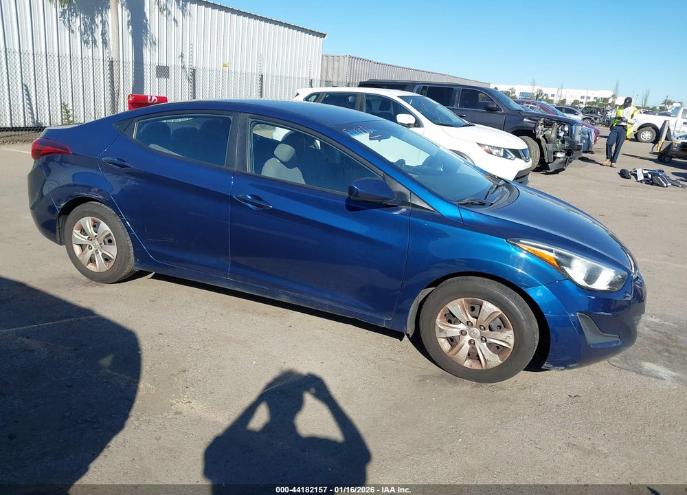 2016 HYUNDAI ELANTRA SE VIN: 5NPDH4AEXGH706997