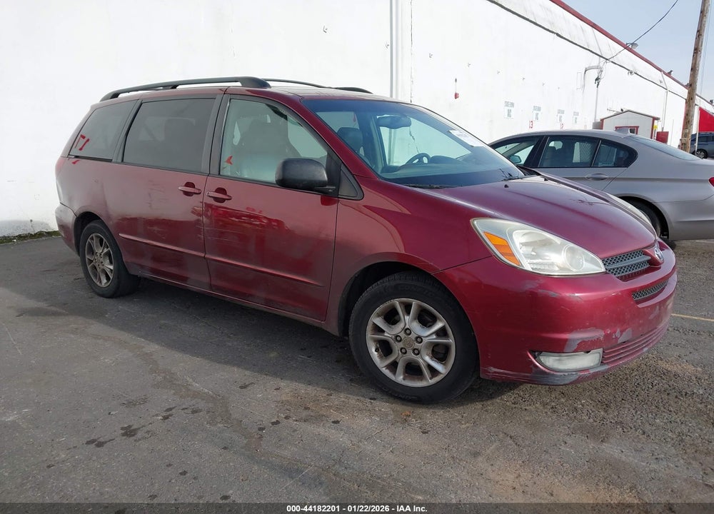 2005 TOYOTA SIENNA XLE VIN: 5TDZA22C25S355568