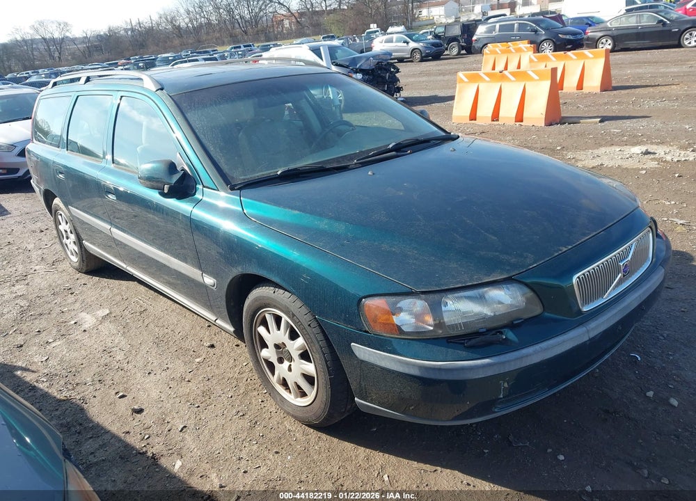2001 VOLVO V70 2.4 VIN: YV1SW61R811109979